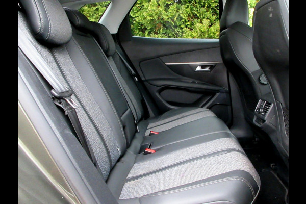 Peugeot 3008 1.2 PureTech Premium*Navi*360Cam*19inch*