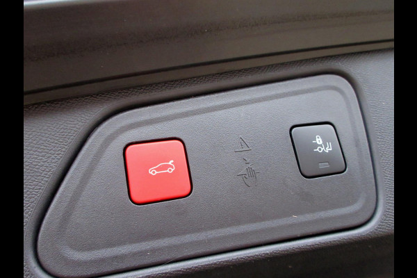 Peugeot 3008 1.2 PureTech Premium*Navi*360Cam*19inch*