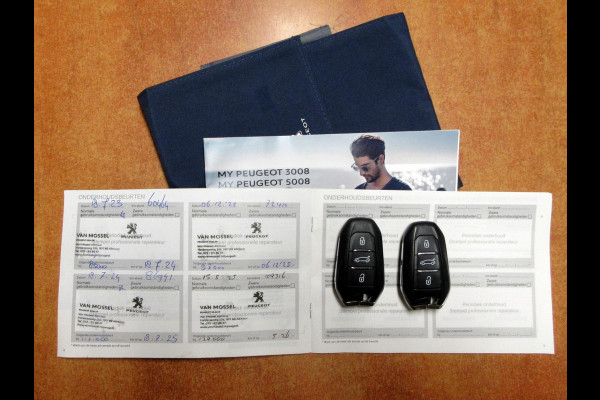 Peugeot 3008 1.2 PureTech Premium*Navi*360Cam*19inch*