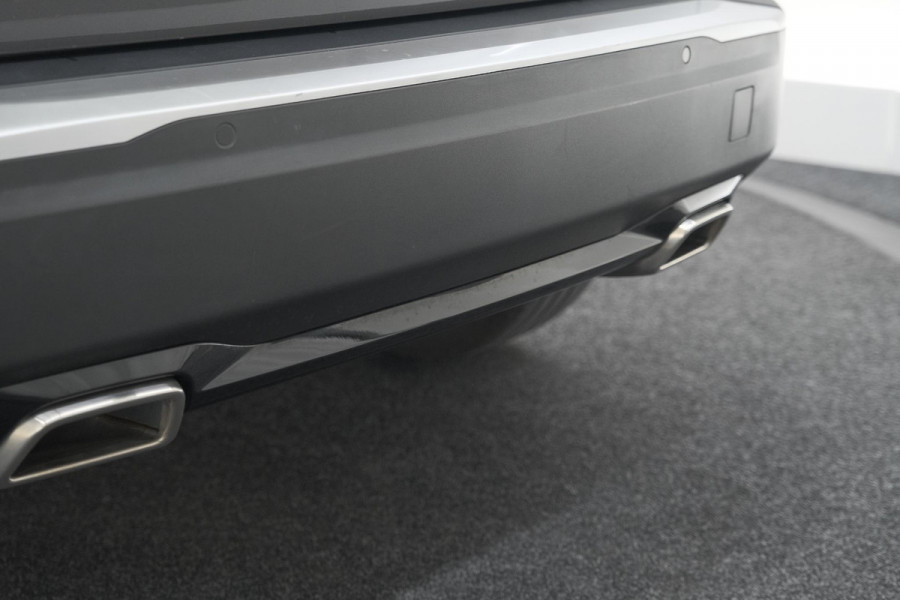 Peugeot 2008 PureTech 130 EAT8 Allure Pack | Stoelverwarming | Adaptieve Cruise Control | Camera