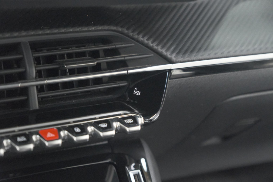 Peugeot 2008 PureTech 130 EAT8 Allure Pack | Stoelverwarming | Adaptieve Cruise Control | Camera