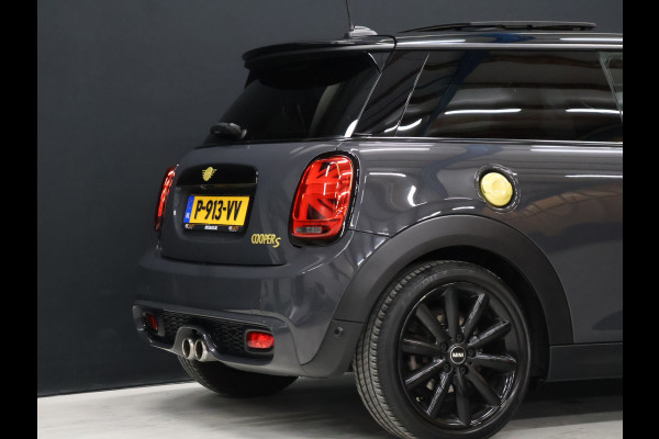 MINI Mini 2.0 Cooper S Chili FULL OPTION [SCHUIFKANTELDAK, APPLE CARPLAY, HARMAN/KARDON, HUD, ACHTERUITRIJCAMERA, ADAPTIVE CRUISE CONTROL, PDC V+A, STOELVERWARMING, AUTOMATISCHE AIRCO, NIEUWSTAAT]