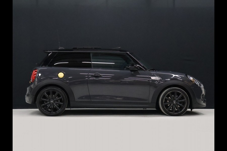 MINI Mini 2.0 Cooper S Chili FULL OPTION [SCHUIFKANTELDAK, APPLE CARPLAY, HARMAN/KARDON, HUD, ACHTERUITRIJCAMERA, ADAPTIVE CRUISE CONTROL, PDC V+A, STOELVERWARMING, AUTOMATISCHE AIRCO, NIEUWSTAAT]