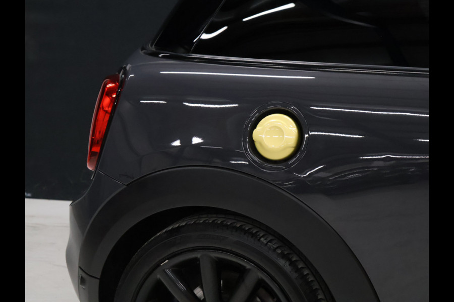 MINI Mini 2.0 Cooper S Chili FULL OPTION [SCHUIFKANTELDAK, APPLE CARPLAY, HARMAN/KARDON, HUD, ACHTERUITRIJCAMERA, ADAPTIVE CRUISE CONTROL, PDC V+A, STOELVERWARMING, AUTOMATISCHE AIRCO, NIEUWSTAAT]