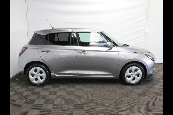 Suzuki Swift 1.2 Select Smart Hybrid CAMERA | CARPLAY | ADAPCRUISE | DAB | CLIMATE | LED | STOELVERW | NAVI | KEYLESS