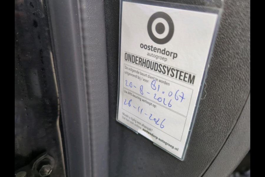 Toyota Aygo 1.0 VVT-i X-Play 5-DRS Airco DAB+ Carplay Navi X-Play Pack Achteruitrij Camera