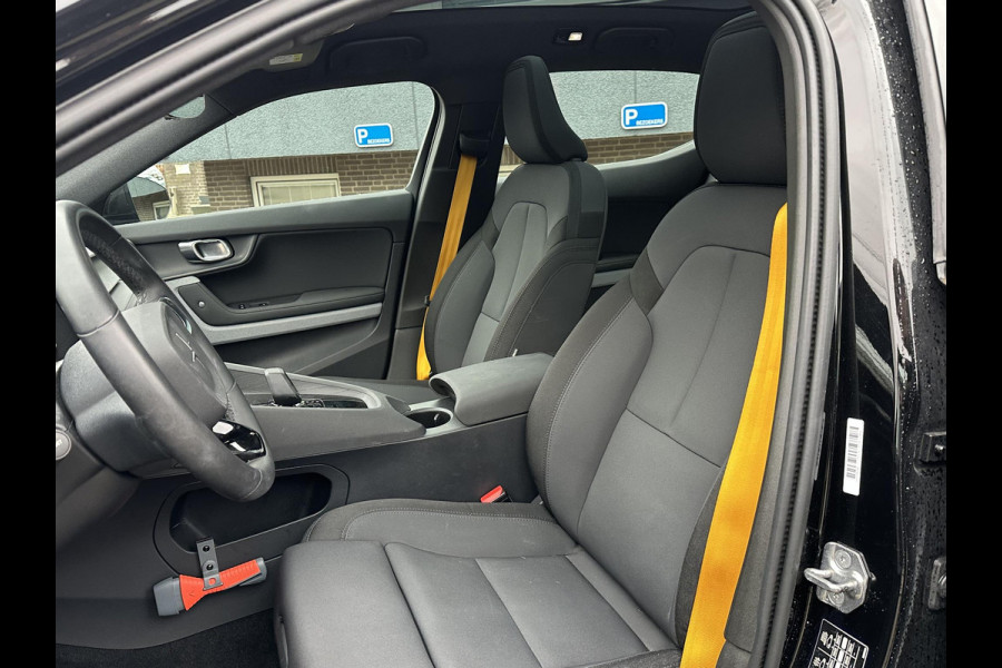 Polestar 2 Long Range Dual Motor Plus Pilot78kWh VAN: €32.900,- VOOR: €28.877,- UW EINDEJAARSVOORDEEL: €4.023,- | AWD Performance Pack | stoel + stuurwielwarming | 360 camera | Panorama dak | elect stoelen met geheugen | elect trekhaak |20 inch |  Rijklaar geleverd met 12 mnd bovag garantie |