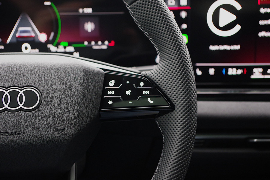 Audi A6 Avant 2.0 e-Hybrid 367 PK Plug-In Quattro Competition S-Line Edition, (80.000,- Euro Bijtellingswaarde) Luchtvering, Trekhaak, P