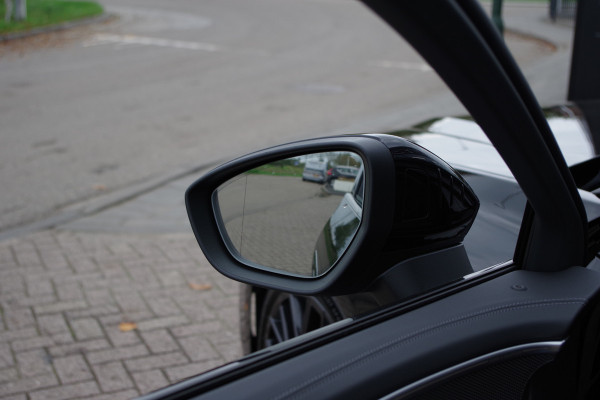 Audi A6 Avant 2.0 e-Hybrid 367 PK Plug-In Quattro Competition S-Line Edition, (80.000,- Euro Bijtellingswaarde) Luchtvering, Trekhaak, P