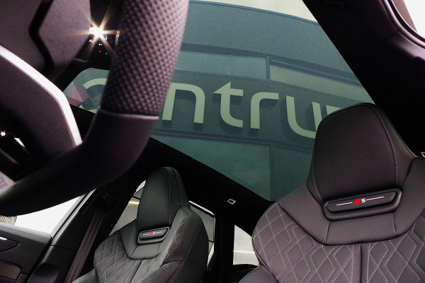 Audi A6 Avant 2.0 e-Hybrid 367 PK Plug-In Quattro Competition S-Line Edition, (80.000,- Euro Bijtellingswaarde) Luchtvering, Trekhaak, P