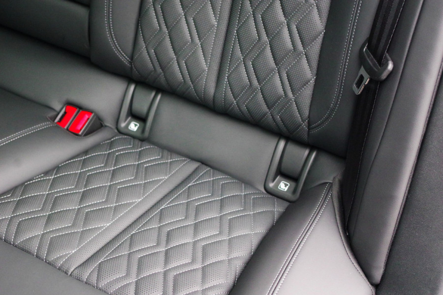 Audi A6 Avant 2.0 e-Hybrid 367 PK Plug-In Quattro Competition S-Line Edition, (80.000,- Euro Bijtellingswaarde) Luchtvering, Trekhaak, P