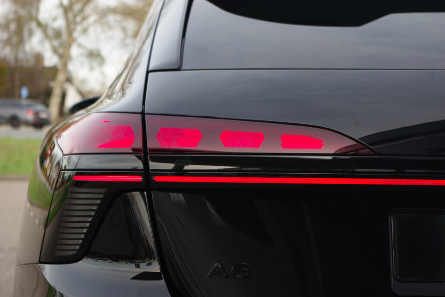 Audi A6 Avant 2.0 e-Hybrid 367 PK Plug-In Quattro Competition S-Line Edition, (80.000,- Euro Bijtellingswaarde) Luchtvering, Trekhaak, P