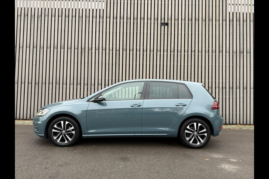 Volkswagen Golf 1.5 TSI Highline Business R / Panoramadak