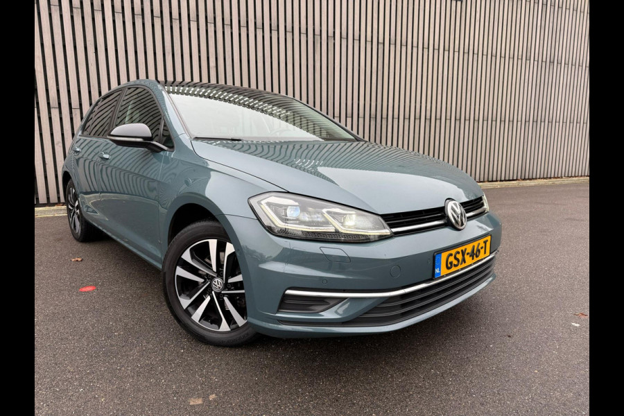Volkswagen Golf 1.5 TSI Highline Business R / Panoramadak