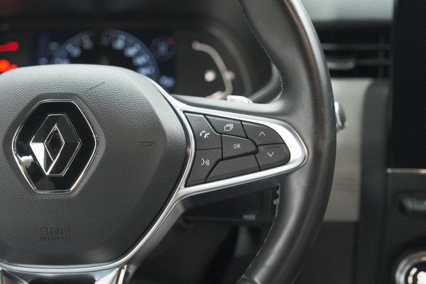 Renault Clio TCe 130 EDC Initiale Paris | Pack Winter | Camera | BOSE Audio | Dodehoekdetectie