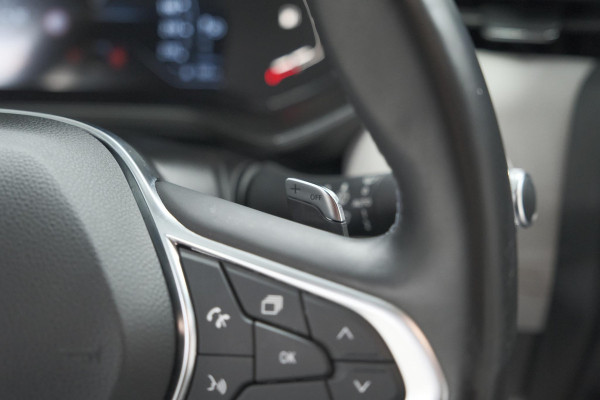 Renault Clio TCe 130 EDC Initiale Paris | Pack Winter | Camera | BOSE Audio | Dodehoekdetectie