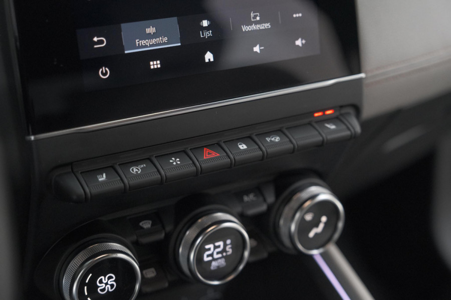 Renault Clio TCe 130 EDC Initiale Paris | Pack Winter | Camera | BOSE Audio | Dodehoekdetectie