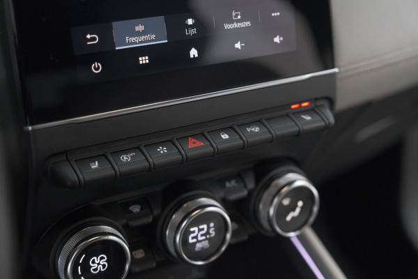 Renault Clio TCe 130 EDC Initiale Paris | Pack Winter | Camera | BOSE Audio | Dodehoekdetectie