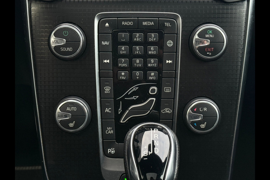 Volvo V40 1.5 T3 Polar+ Sport R-design Pano|Harman Kardon|Dealer Onderhouden
