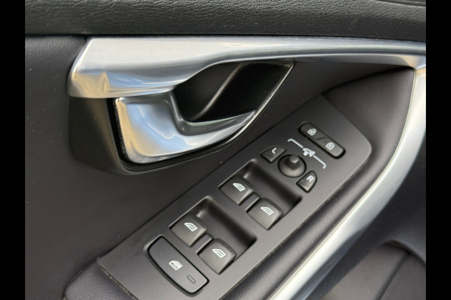 Volvo V40 1.5 T3 Polar+ Sport R-design Pano|Harman Kardon|Dealer Onderhouden