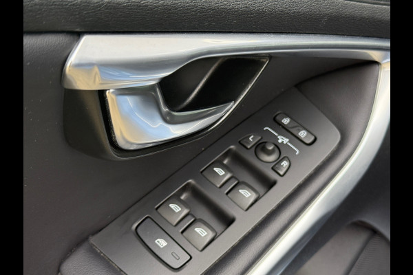 Volvo V40 1.5 T3 Polar+ Sport R-design Pano|Harman Kardon|Dealer Onderhouden