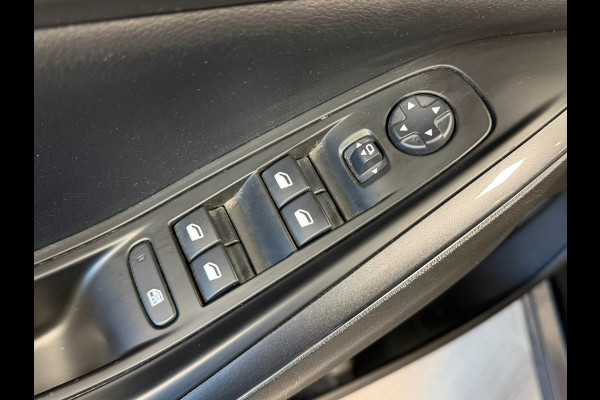 Opel Grandland X 1.6 Turbo Hybrid4 Ultimate AUT. PHEV KEYLESS-GO APPLE CARPLAY NAVIGATIE CRUISE PDC CAMERA STOELVERWARMING