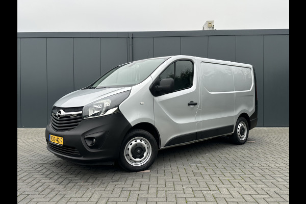 Opel Vivaro 1.6 CDTI 126 PK / L1H1 / 1e EIG. / TREKHAAK / ACHTERKLEP / AIRCO / CRUISE / NAVI / CAMERA / BLUETOOTH