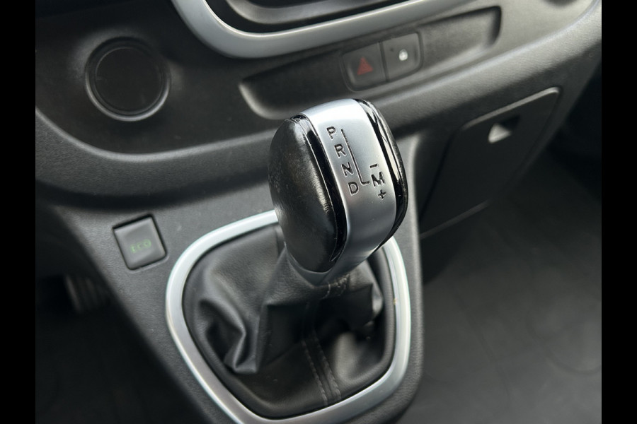 Renault Trafic 2.0 dCi 146 PK AUTOMAAT / L1H1 / 1e EIG. / 55.256 KM !! / AIRCO / CRUISE / NAVI / APPLE CARPLAY / 3-ZITS