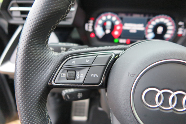 Audi A3 Limousine 35 TFSI 150pk S-Tronic 2x S-Line Edition Virtual cockpit, Stoelverwarming, Privacy glass, DAB+ , Carplay , etc. .