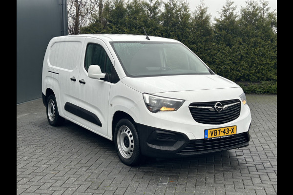 Opel Combo 1.5D 102 PK / L2H1 / 81.776 KM !! / 1e EIG. / SORTIMO INRICHTING / AIRCO / CRUISE / NAVI / APPLE CARPLAY / PDC