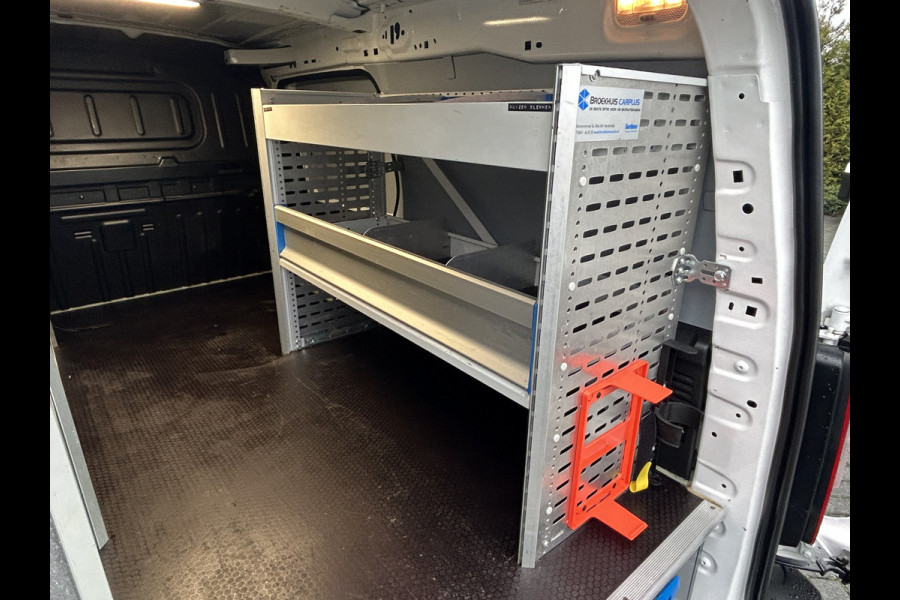 Opel Combo 1.5D 102 PK / L2H1 / 81.776 KM !! / 1e EIG. / SORTIMO INRICHTING / AIRCO / CRUISE / NAVI / APPLE CARPLAY / PDC