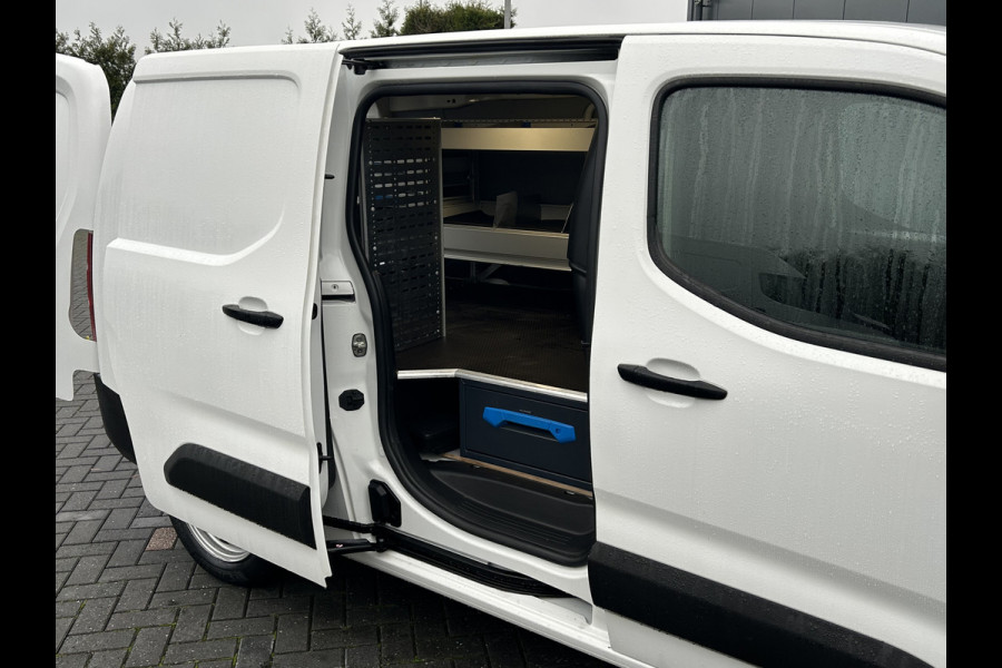 Opel Combo 1.5D 102 PK / L2H1 / 81.776 KM !! / 1e EIG. / SORTIMO INRICHTING / AIRCO / CRUISE / NAVI / APPLE CARPLAY / PDC