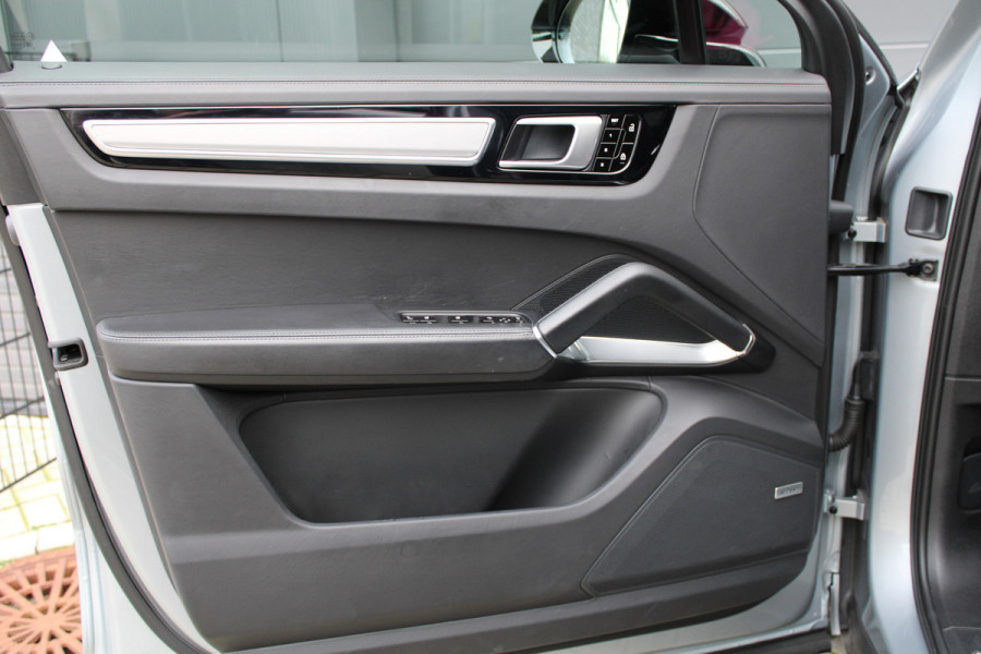 Porsche Cayenne Coupé 4.0 Turbo S E-Hybrid | VOL! | HUD | SOFT-CLOSE | KEYLESS | BOSE | PANO | MEMORY | TREKHAAK | KERAMISCH |