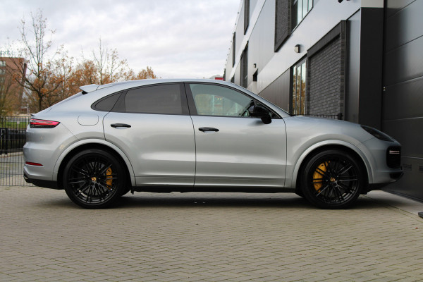 Porsche Cayenne Coupé 4.0 Turbo S E-Hybrid | VOL! | HUD | SOFT-CLOSE | KEYLESS | BOSE | PANO | MEMORY | TREKHAAK | KERAMISCH |