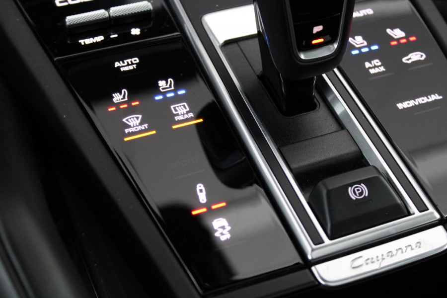 Porsche Cayenne Coupé 4.0 Turbo S E-Hybrid | VOL! | HUD | SOFT-CLOSE | KEYLESS | BOSE | PANO | MEMORY | TREKHAAK | KERAMISCH |