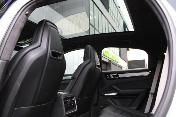 Porsche Cayenne Coupé 4.0 Turbo S E-Hybrid | VOL! | HUD | SOFT-CLOSE | KEYLESS | BOSE | PANO | MEMORY | TREKHAAK | KERAMISCH |