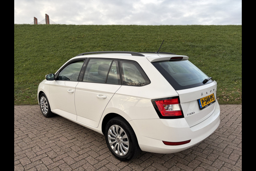 Škoda Fabia Combi 1.0 TSI Active BTW Auto | Apple Carplay | Lederen multifunct. Stuur | Airco