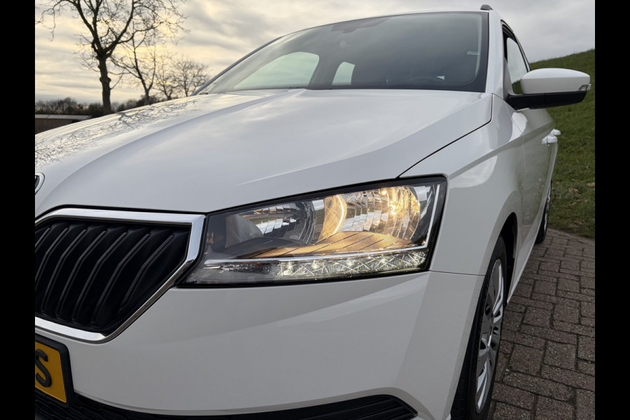 Škoda Fabia Combi 1.0 TSI Active BTW Auto | Apple Carplay | Lederen multifunct. Stuur | Airco