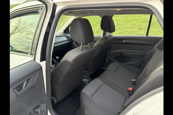Škoda Fabia Combi 1.0 TSI Active BTW Auto | Apple Carplay | Lederen multifunct. Stuur | Airco
