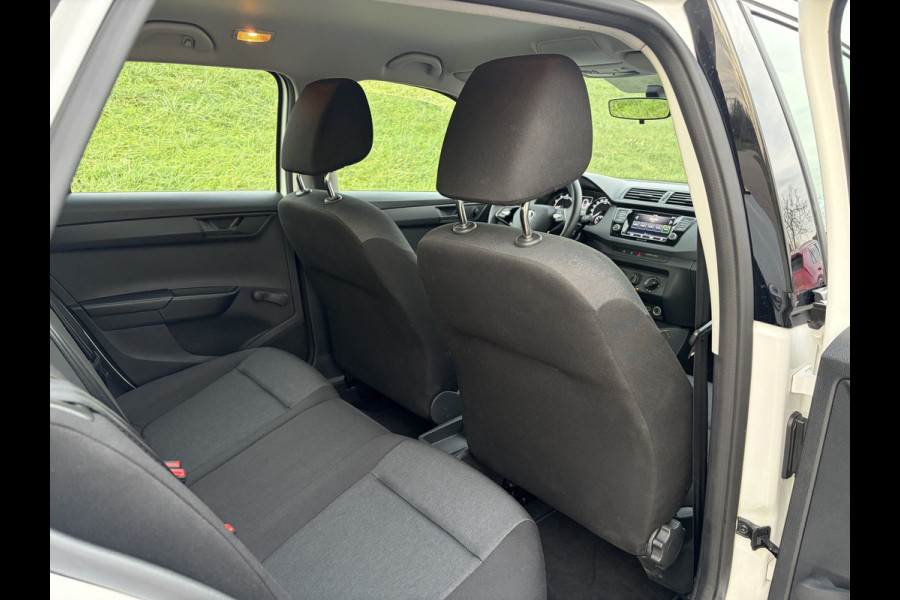 Škoda Fabia Combi 1.0 TSI Active BTW Auto | Apple Carplay | Lederen multifunct. Stuur | Airco