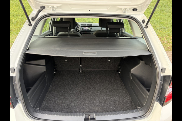 Škoda Fabia Combi 1.0 TSI Active BTW Auto | Apple Carplay | Lederen multifunct. Stuur | Airco