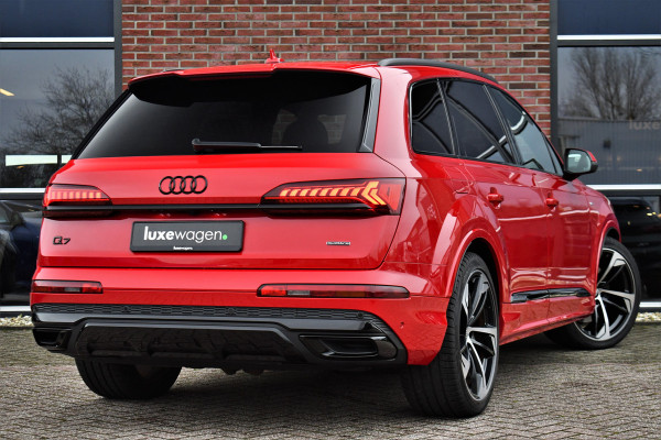 Audi Q7 55 TFSI e quattro S-Line Pano 22inch Contourzetels Luchtv