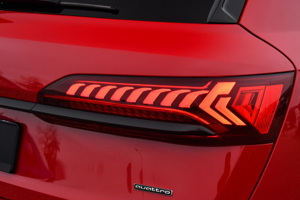 Audi Q7 55 TFSI e quattro S-Line Pano 22inch Contourzetels Luchtv