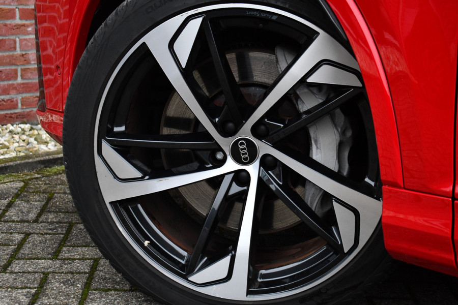 Audi Q7 55 TFSI e quattro S-Line Pano 22inch Contourzetels Luchtv