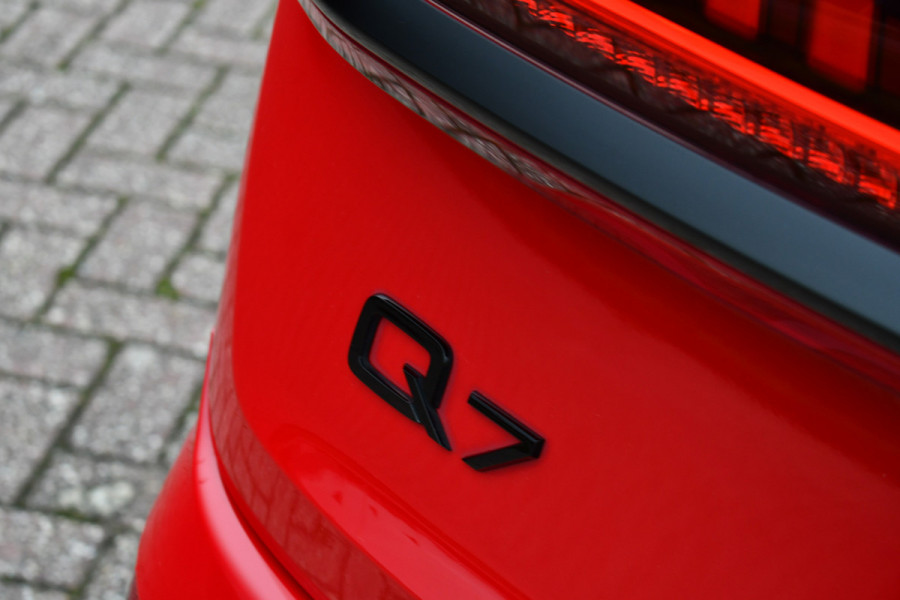 Audi Q7 55 TFSI e quattro S-Line Pano 22inch Contourzetels Luchtv