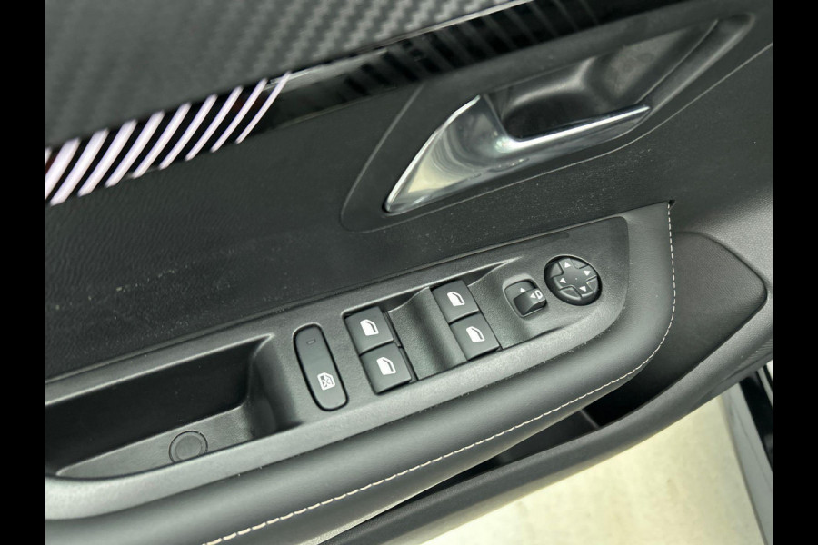 Peugeot 208 1.2 Hybrid 100PK Automaat Allure Navigatie Apple Carplay/Android Auto Airco Parkeer sensoren Cruise Control Lichtmetalen Velgen