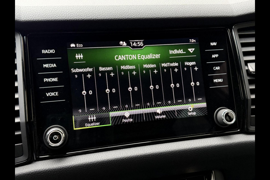 Škoda Kodiaq 1.5 TSI Sportline Automaat | Trekhaak uitklapbaar | Navigatiesysteem | Stoelverwarming | Stuurverwarming | Getint glas | Cruise