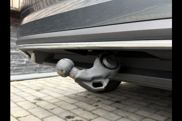 Škoda Kodiaq 1.5 TSI Sportline Automaat | Trekhaak uitklapbaar | Navigatiesysteem | Stoelverwarming | Stuurverwarming | Getint glas | Cruise