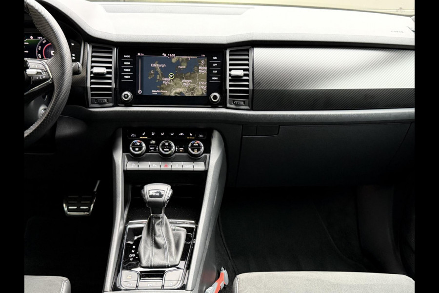 Škoda Kodiaq 1.5 TSI Sportline Automaat | Trekhaak uitklapbaar | Navigatiesysteem | Stoelverwarming | Stuurverwarming | Getint glas | Cruise