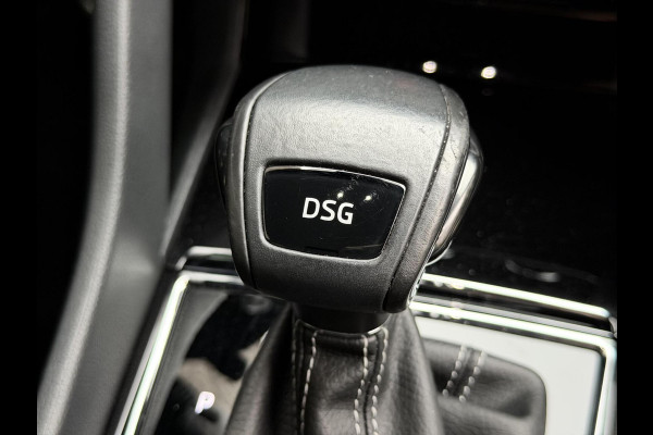 Škoda Kodiaq 1.5 TSI Sportline Automaat | Trekhaak uitklapbaar | Navigatiesysteem | Stoelverwarming | Stuurverwarming | Getint glas | Cruise